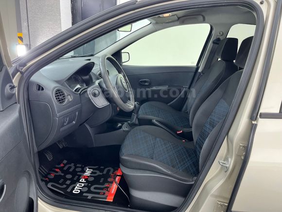 otomobil Renault Clio 1.2 16V Authentique