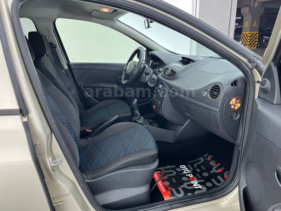 otomobil Renault Clio 1.2 16V Authentique