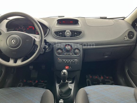 otomobil Renault Clio 1.2 16V Authentique
