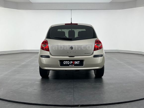 otomobil Renault Clio 1.2 16V Authentique