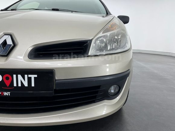 otomobil Renault Clio 1.2 16V Authentique