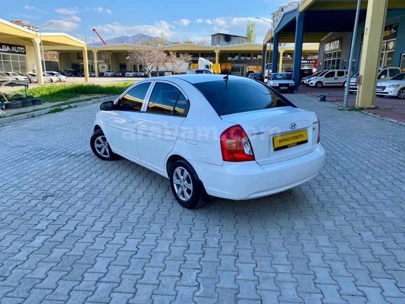 OTOMATİK VİTES ACCENT ERA DİJİTAL KLİMA ÇİFT AİRBAG ABS ESP 
