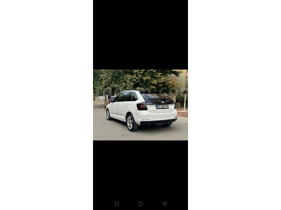 Sahibinden Skoda Rapid 1.6 CR TDI Spaceback Elegance 2014 Model