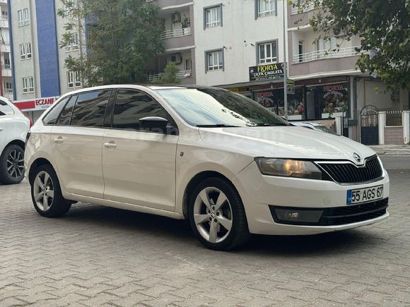 Sahibinden Skoda Rapid 1.6 CR TDI Spaceback Elegance 2014 Model