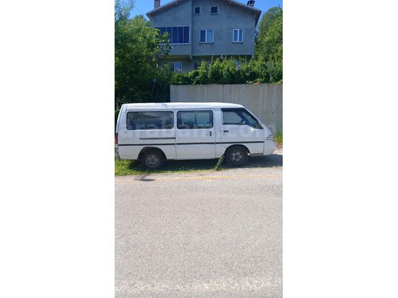 Sahibinden Hyundai H 100 2.5 D STD Camlıvan 2002 Model  340.000 km Beyaz