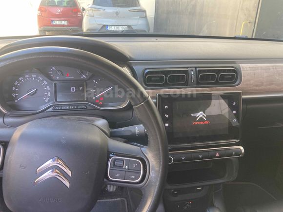 Sahibinden Citroen C3 1.2 PureTech Feel Bold 2021 Model  68.000 Kırmızı
