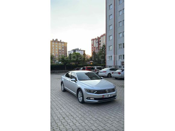 Sahibinden Volkswagen Passat 1.6 TDi BlueMotion Trendline 2015 Model  307.000 km Gri (Gümüş)