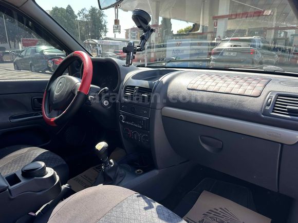 Sahibinden Renault Clio 1.2 Authentique 2005 Model 
