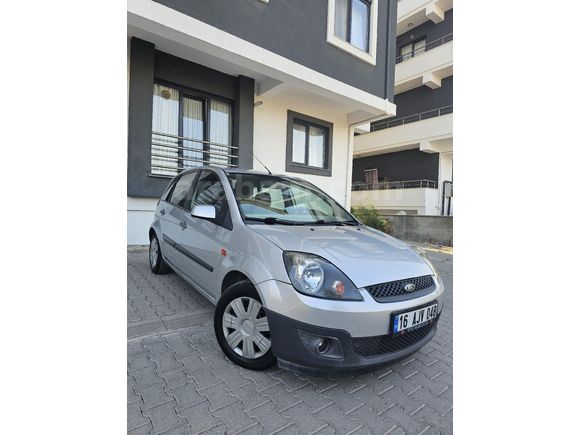 Sahibinden Ford Fiesta 1.4 TDCi Comfort 2009 Model  195.000 km Gri