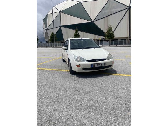 Sahibinden Ford Focus 1.6 Trend 2000 Model 
