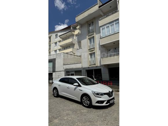 İKİNCİ SAHİBİNDEN TEMİZ MEGANE