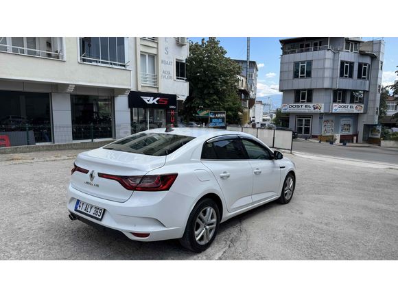 İKİNCİ SAHİBİNDEN TEMİZ MEGANE