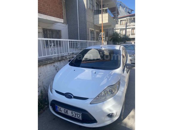 Sahibinden Ford Fiesta 1.4 TDCi Titanium 2011 Model 