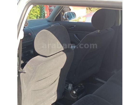 Sahibinden Volkswagen Golf 1.6 Comfortline 2000 Model