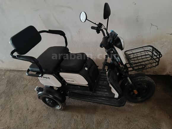 Sıfırindan tek farkı km'si (105 km)Sahibinden Apec APM2