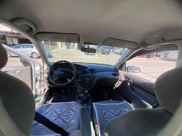 Sahibinden Ford Focus 2.0 Ghia 2001 Model
