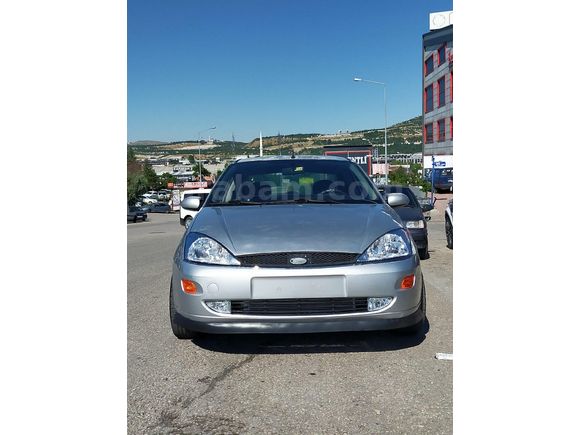 Sahibinden Ford Focus 2.0 Ghia 2001 Model