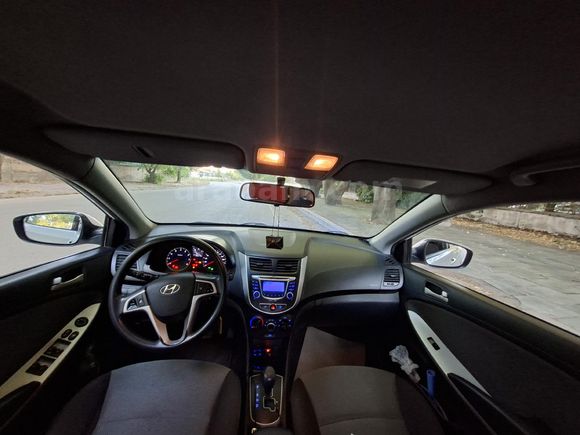 Sahibinden Hyundai Accent Blue 1.4 CVVT Mode 2011 Model