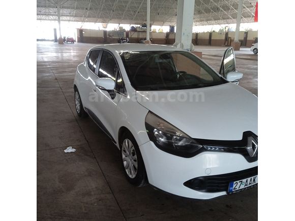 Sahibinden Renault Clio 1.2 Joy 2015 Model Temiz