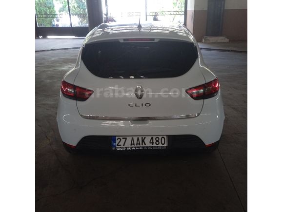 Sahibinden Renault Clio 1.2 Joy 2015 Model Temiz