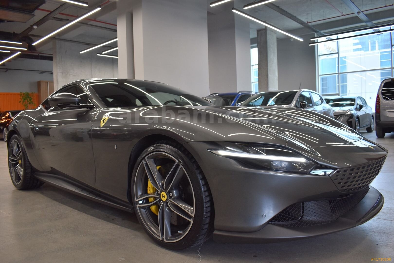 Galeriden Ferrari Roma 3.9 2021 Model İstanbul 8.000 km Gri 4