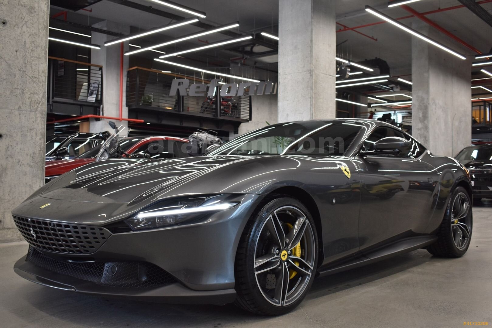 Galeriden Ferrari Roma 3.9 2021 Model İstanbul 8.000 km Gri 3