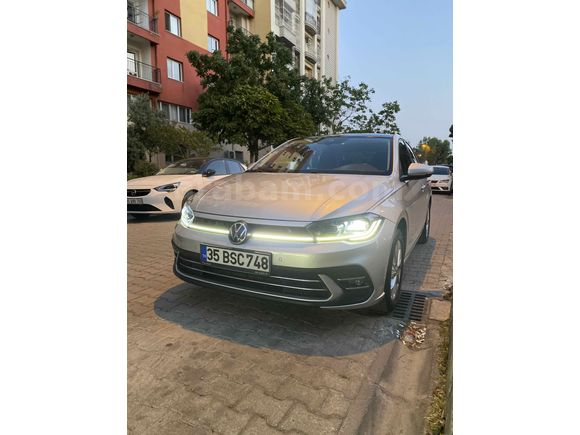  Gri Polo 1.0 DSG TSi STYLE CAM TAVAN 2022 Model 45.500 KM 