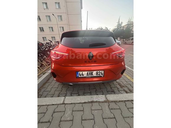 Sahibinden Renault Clio 1.0 TCe Techno Esprit Alpine 2025 Model 