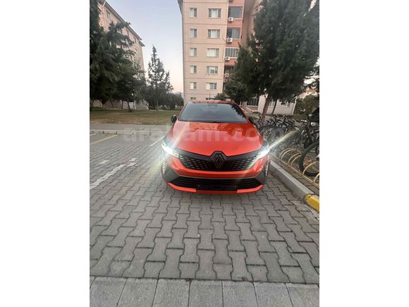 Sahibinden Renault Clio 1.0 TCe Techno Esprit Alpine 2025 Model 