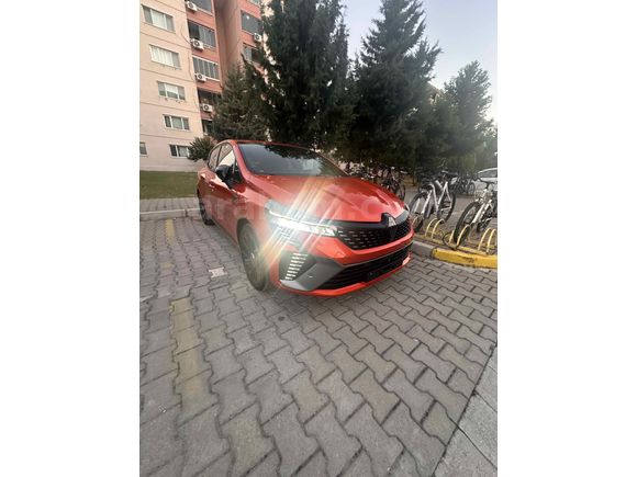 Sahibinden Renault Clio 1.0 TCe Techno Esprit Alpine 2025 Model 