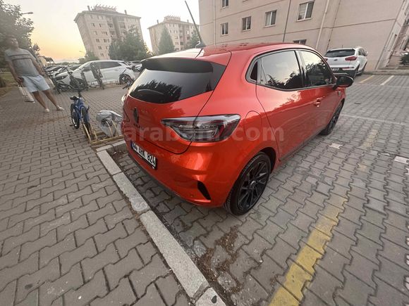 Sahibinden Renault Clio 1.0 TCe Techno Esprit Alpine 2025 Model 