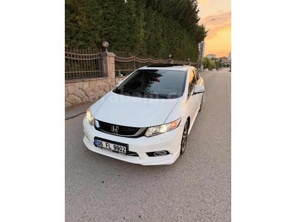 Sahibinden Honda Civic 1.6i VTEC Eco Elegance 2015 Model 