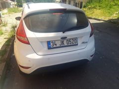 Sahibinden orijinal DEGİSENSİZ Ford Fiesta 1.4 TDCi Trend 2012 Model  158000 km Beyaz