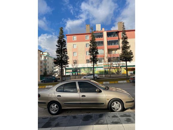 Sahibinden Renault Megane.1. 2.0 RXT 1998 Model
