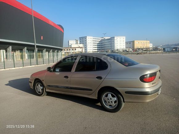Sahibinden Renault Megane.1. 2.0 RXT 1998 Model