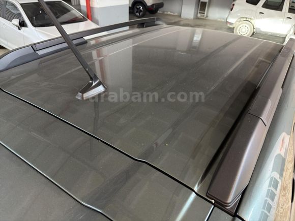 otomobil Renault Duster 1.3 TCE Techno EDC