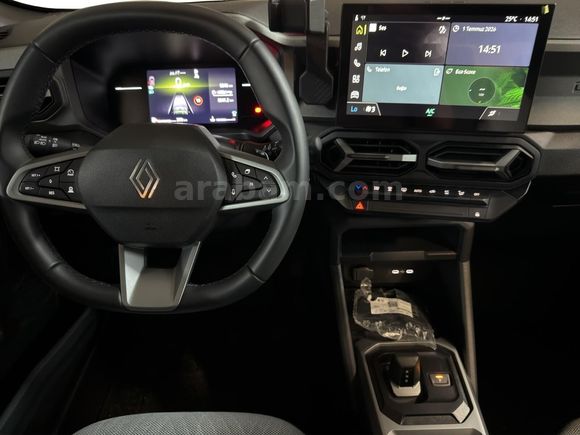 otomobil Renault Duster 1.3 TCE Techno EDC