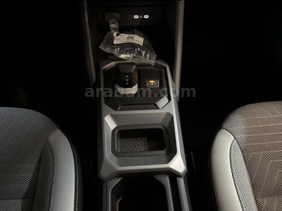 otomobil Renault Duster 1.3 TCE Techno EDC