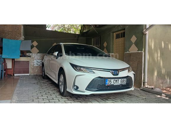 2024 Corolla Hybrid - Kapalı Garaj Arabası