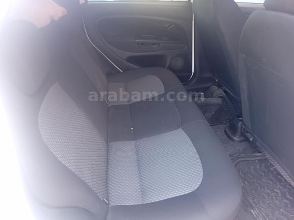 Sahibinden Fiat Linea 1.3 Multijet Active Plus 2014 Model  255.500 km Beyaz