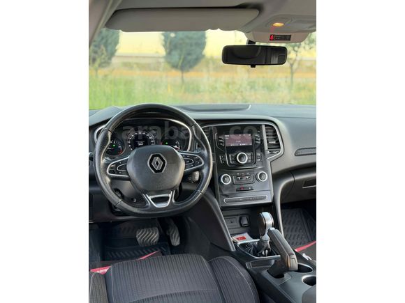 Galeriden Renault Megane 1.5 Blue DCI Touch 2020 Model Batman
