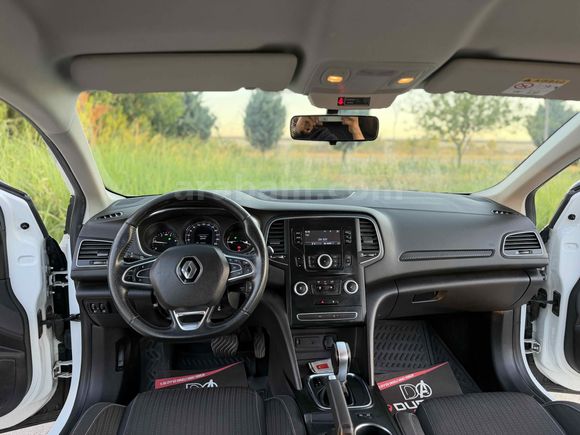 Galeriden Renault Megane 1.5 Blue DCI Touch 2020 Model Batman