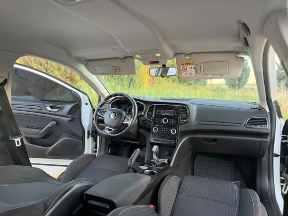 Galeriden Renault Megane 1.5 Blue DCI Touch 2020 Model Batman