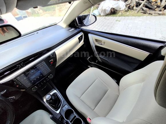 Galeriden Toyota Corolla 1.4 D-4D Advance 2013 Model Afyonkarahisar
