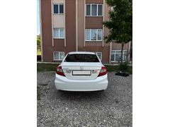 Sahibinden Honda Civic 1.6i VTEC Premium 2014 Model 