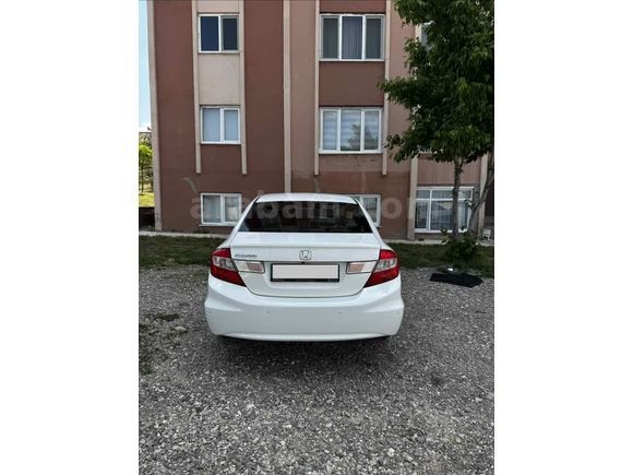 Sahibinden Honda Civic 1.6i VTEC Premium 2014 Model 