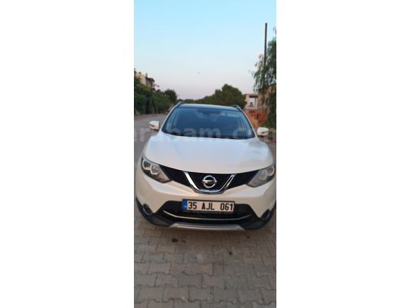 Sahibinden Nissan Qashqai 1.2 DIG-T Black Edition 2016 Model