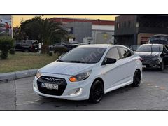 Sahibinden Hyundai Accent Blue 1.4 CVVT Mode Otomatik Vites 2012 Model
