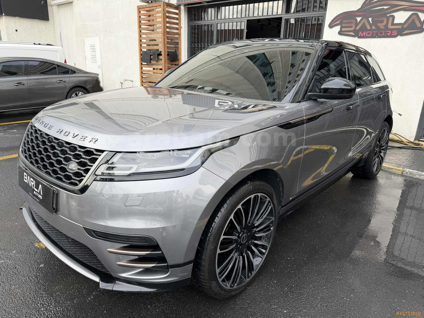 Galeriden Land Rover Range Velar 2.0 TD4 R-Dynamic S 2020 Model İstanbul 109.000 km Gri 5