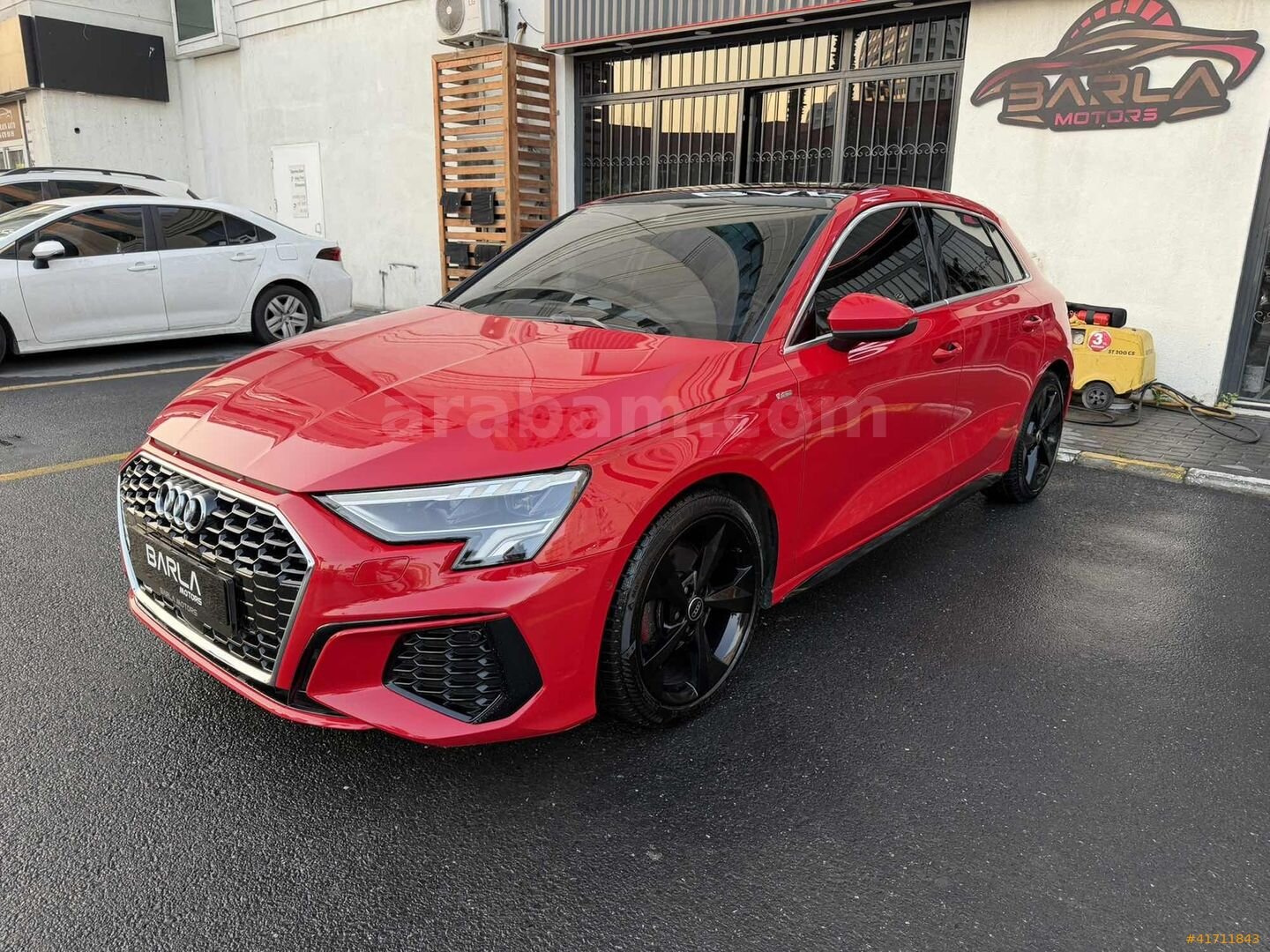 Galeriden Audi A3 Sportback 35 TFSI S-Line 2023 Model İstanbul 42.000 km Kırmızı 5